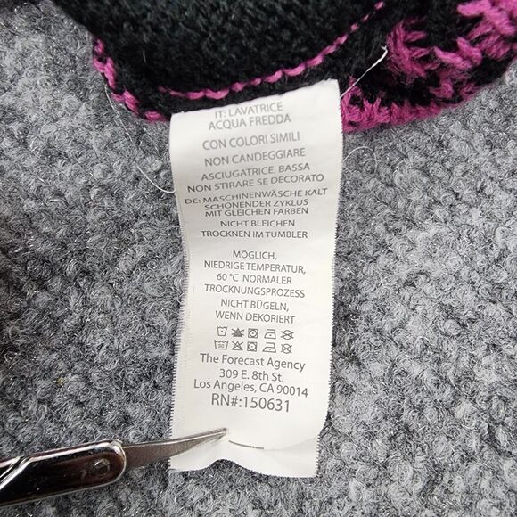 Rick and Morty Sweater Mens Medium Long Sleeve Crew Neck Adult Swim Christmas - Picture 12 of 12